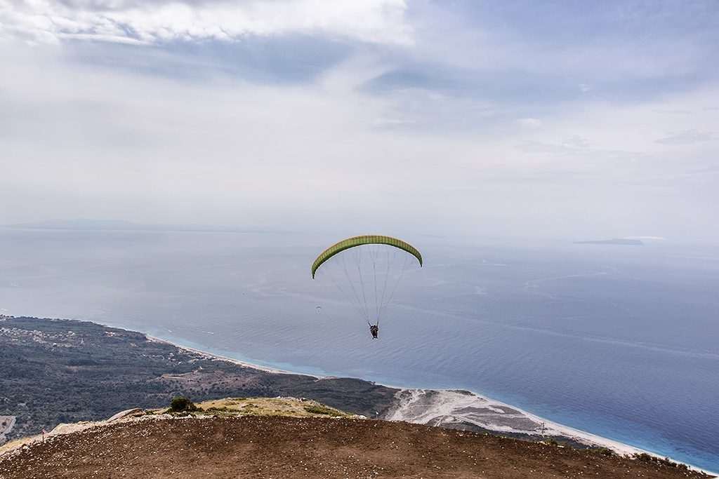 Il  Parapendio visto durante il tour in Albania 