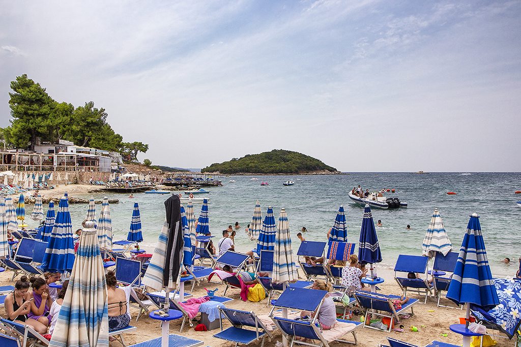 Tour in Albania - Spiaggia di Ksamil - Viaggi tra le Righe - Blog di Antonio Rotundo