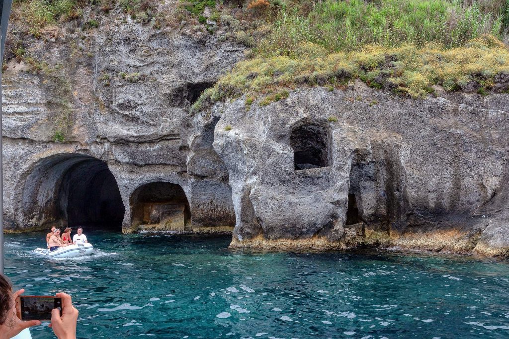 Le Grotte di Pilato a Ponza