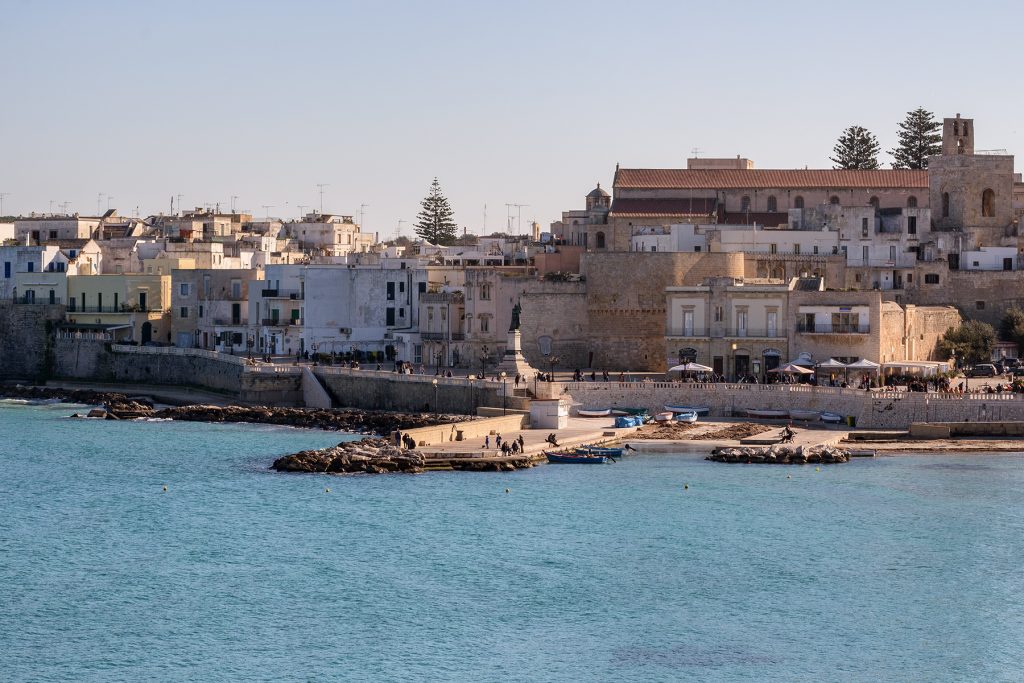 Statua sul lungomare di Otranto