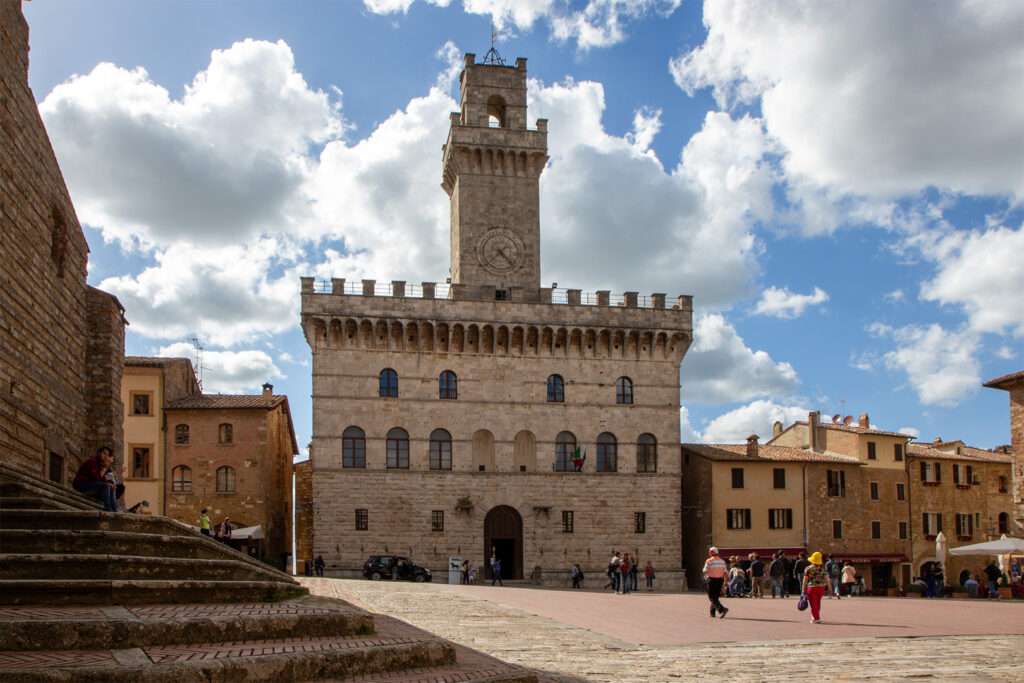 Palazzo-Municipale-di-Montepulciano