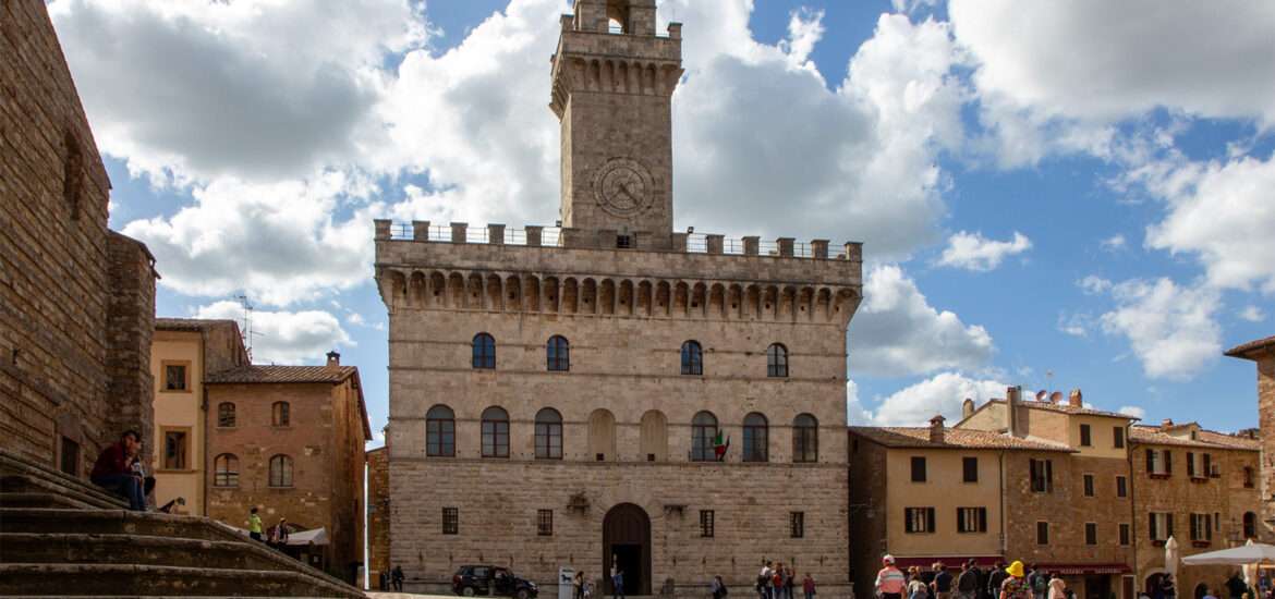 Palazzo-Municipale-di-Montepulciano